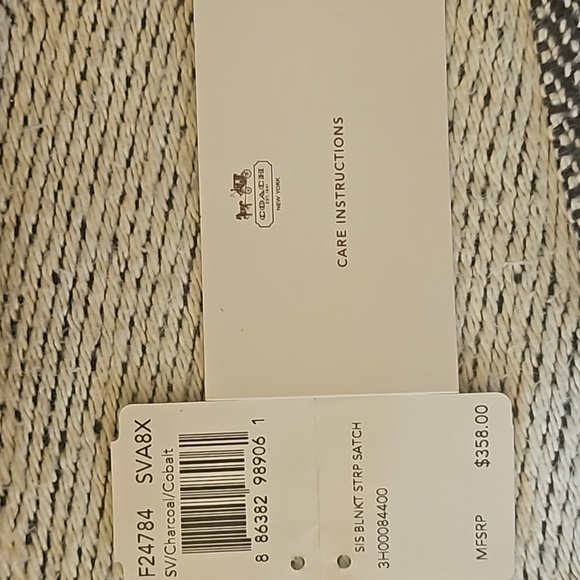 AUTHENTIC VINTAGE COACH WOOL HANDBAG WITH PATENT LEATHER HANDLE AND BOW - Picture 5 of 9